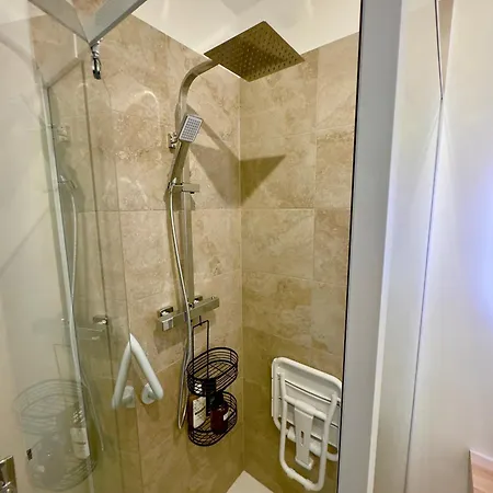 La Petite Fregate Ideal Curiste Apartmán