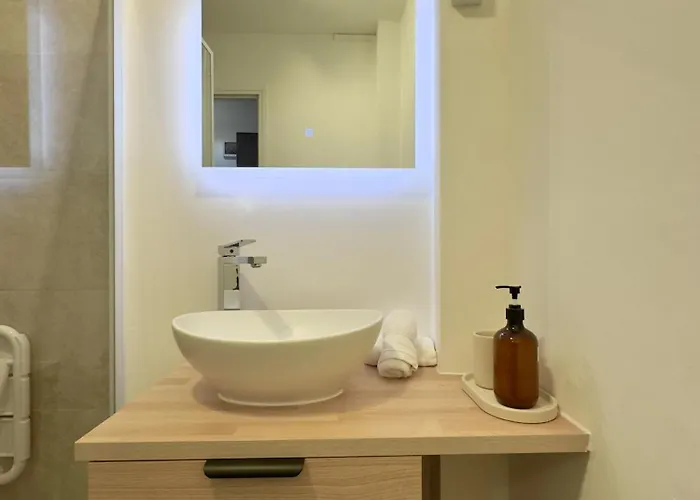 La Petite Frégate Idéal Curiste Apartamento *